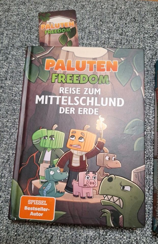 PALUTEN Freedom Bücher / Poster / Autogramm / Lesezeichen in Hohenstein