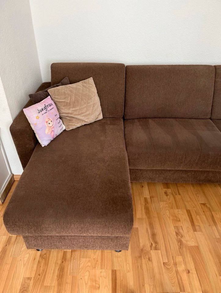 Sofa mit Schlaffunktion in Aachen