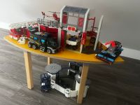 Playmobil Feuerwehr und Polizeistation mit Autos Kr. München - Ismaning Vorschau
