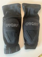 Oakley Knie Protektor Mountainbike Fahrrad Bayern - Straubing Vorschau