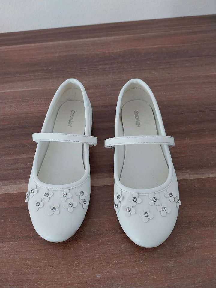 Kommunion Schuhe Mädchen Gr. 34 in Bayern - Siegenburg | Gebrauchte  Kinderschuhe Größe 34 kaufen | eBay Kleinanzeigen ist jetzt Kleinanzeigen