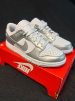 Nike Dunk Low – Damensneakers – NEU & UNGETRAGEN - US 10 EU 42 Nordrhein-Westfalen - Pulheim Vorschau