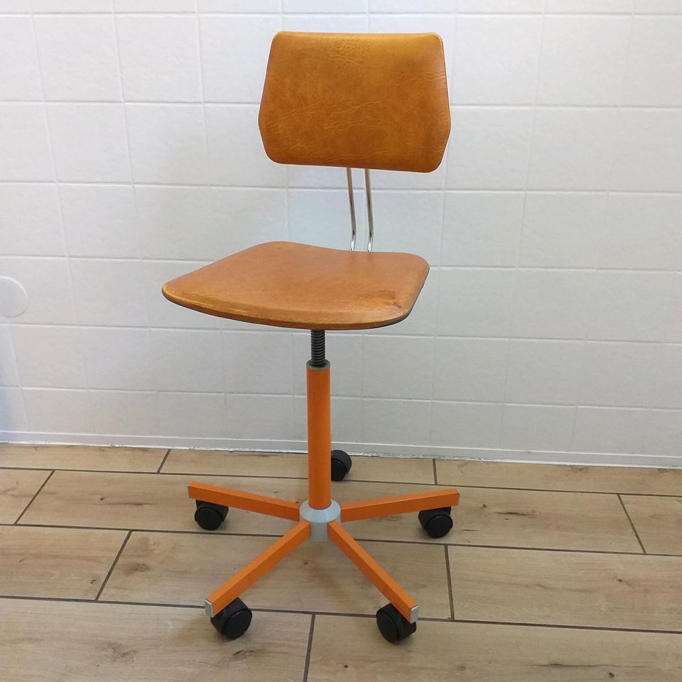 Hailo Bürostuhl 7610, 70er Vintage Drehstuhl orange, mid century in Bad Zwischenahn