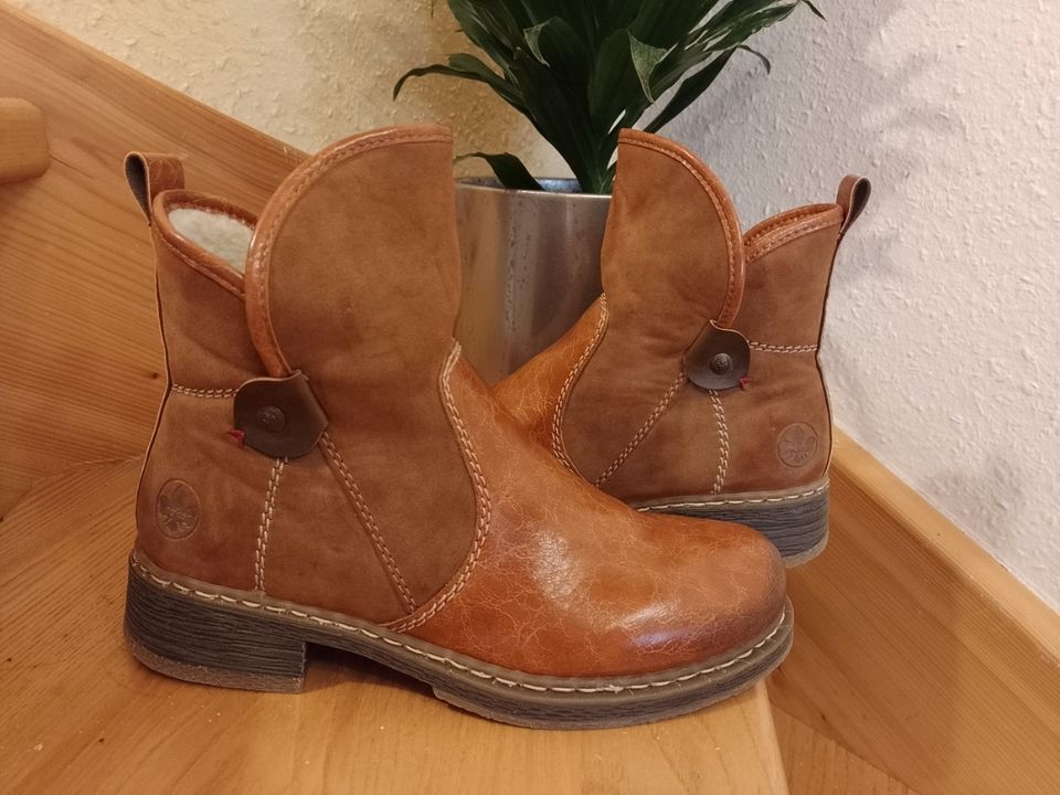 RIEKER.   Neu.  Schöne warme Stiefelette . in Wendlingen am Neckar