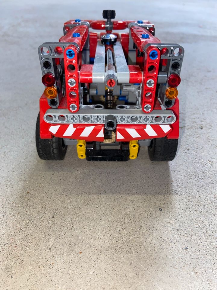 Lego Technik Feuerwehr Fahrzeug in Grefrath