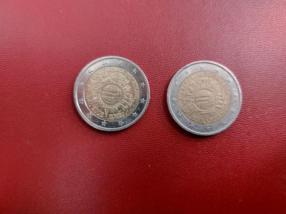 2 Euro und 1 Euro Münzen, Gedenkmünzen aus verschiedenen Ländern in Gosen-Neu Zittau