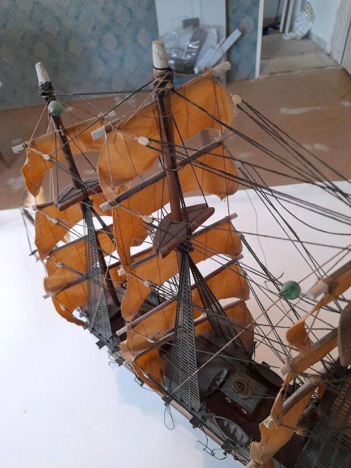 Retro/Vintage- altes Segelschiff aus Spanien in Viersen
