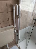 Stützklappgriff / Aufstehhilfe für die Toilette Nordrhein-Westfalen - Grevenbroich Vorschau