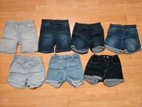 Neuwertig: Jeans-Shorts Gr. 134 H&M kurze Hosen x9y Nordrhein-Westfalen - Rösrath Vorschau