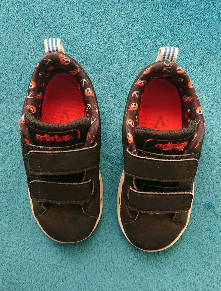 adidas Schuhe, Sneaker, Kids Größe 25 in Leegebruch