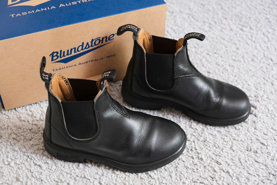 Blundstones Blunnies top Zustand schwarz Gr. 11 // 29 (28) in Hamburg