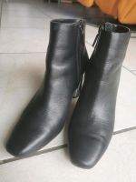 Zara Stiefel Gr. 37 schwarz Leder NEUwertig Rheinland-Pfalz - Zweibrücken Vorschau