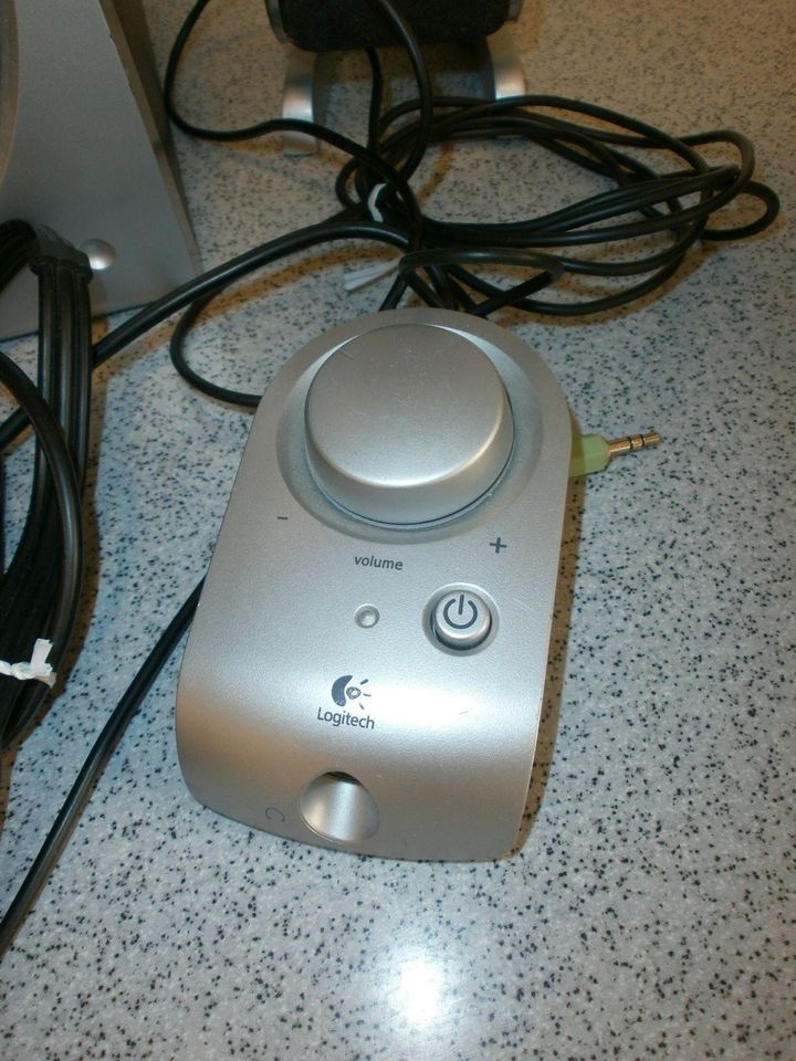 Logitech Z3 Lautsprechersystem - gebraucht in Kirchheim bei München