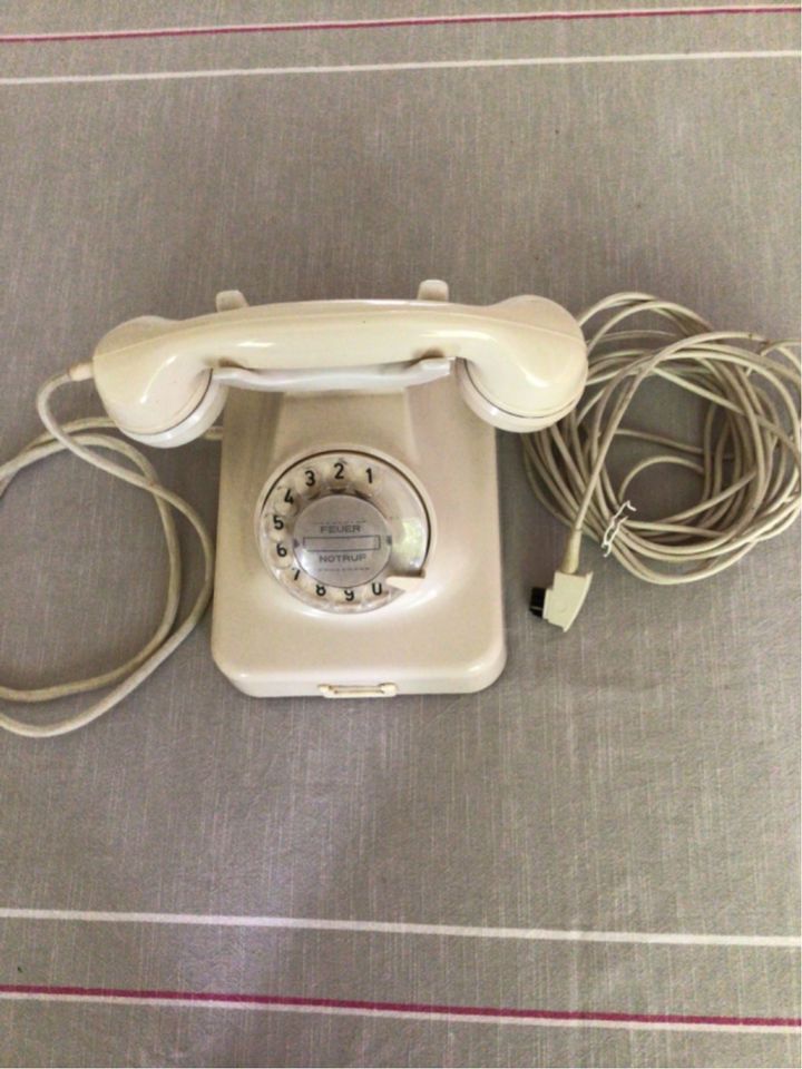 Telefon W48 weiss Wählscheibentelefon sehr gut erhalten in Altenholz