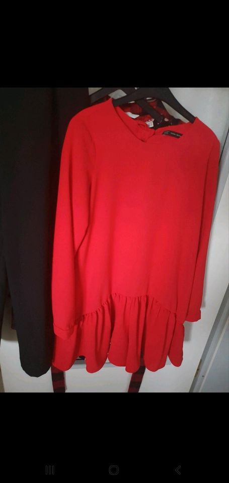 Kleid/Overall Jumpsuit in rot von Zara Trafaluc Collection XC in Gerolstein