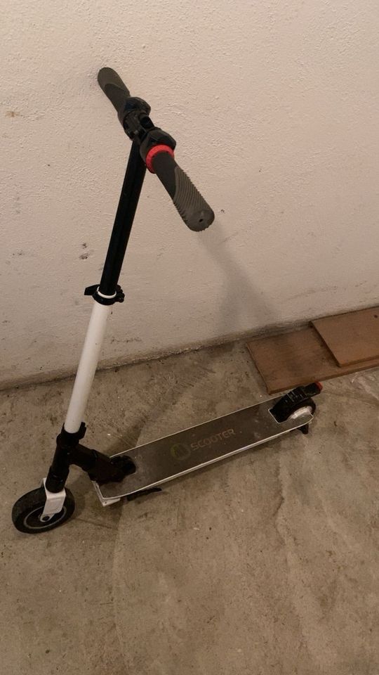 Hier biete ich ein E Roller in Tuttlingen