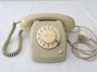 altes Telefon mit Wählscheibe PTT Type T65 Niederlande grau-beige Nordrhein-Westfalen - Geldern Vorschau