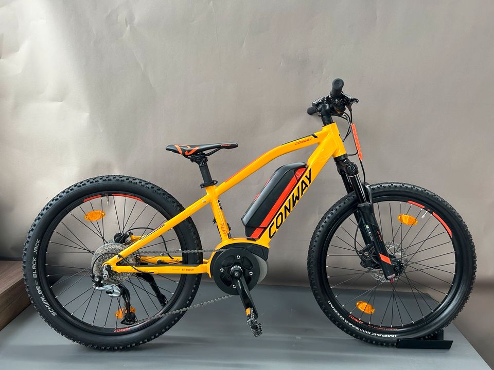 E-Bike Bosch  Conway 24" Zoll Kinder MTB 400 Wh 1124 Km in Brüggen