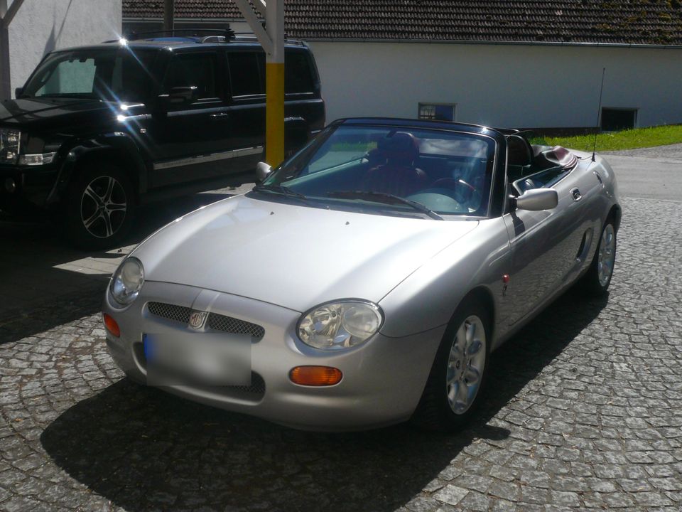 Cabrio MG MGF in Bergkirchen