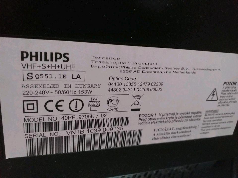 Philips 40 Zoll HD Smart TV in Vöhl