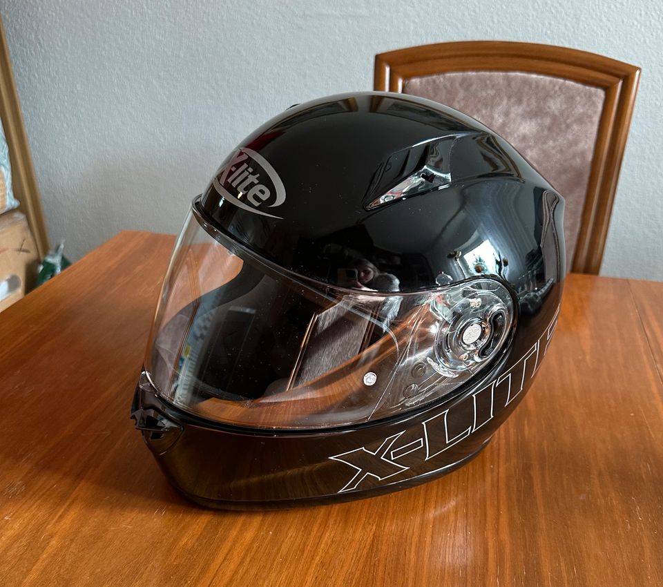 Motorradhelm X-lite Integralhelm Größe XS schwarz in Kassel