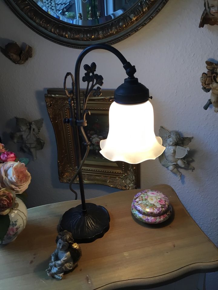 Messing, Antik, Tischlampe, Zauberhaft, Lampe, Top Zustand in Osnabrück