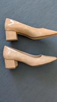 beige Lackschuhe /Pumps in Größe 40 (ungetragen). Nordrhein-Westfalen - Sankt Augustin Vorschau