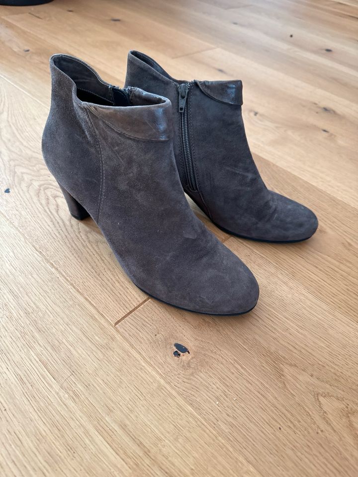 Stiefelette von Garbor in Nümbrecht