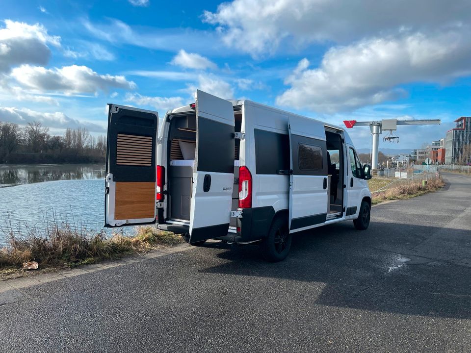 Camper Van Peugeot Boxer L3H2 Wohnmobil Offroad Autark Solar in Wiesbaden