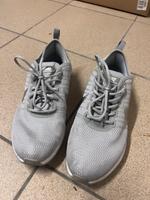 Nike Sneaker 37,5 grau Sportschuh Niedersachsen - Osnabrück Vorschau