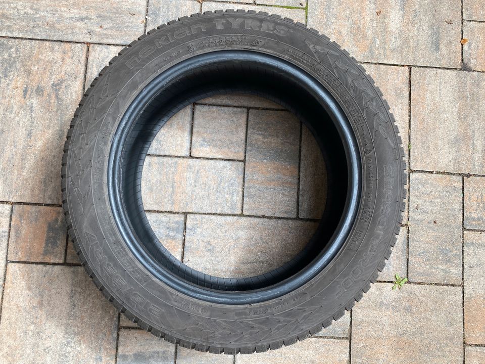 4 NOKIAN Allwetterreifen gebraucht / 215/55R17 98W / Dot 3921 in Offenbach