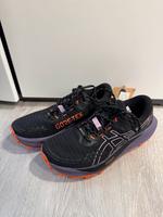 Asics Laufschuhe wasserdicht Damen 39,5 Stuttgart - Stuttgart-Mitte Vorschau