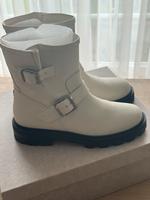 Jimmy Choo Biker Stiefeletten Youth II Farbe Weiß Gr. 39 1/2 Bayern - Moosinning Vorschau