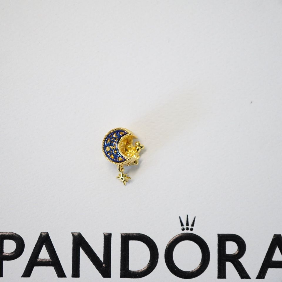 Pandora Disney Micky Maus & Minnie Maus Halbmond Charm in Berlin