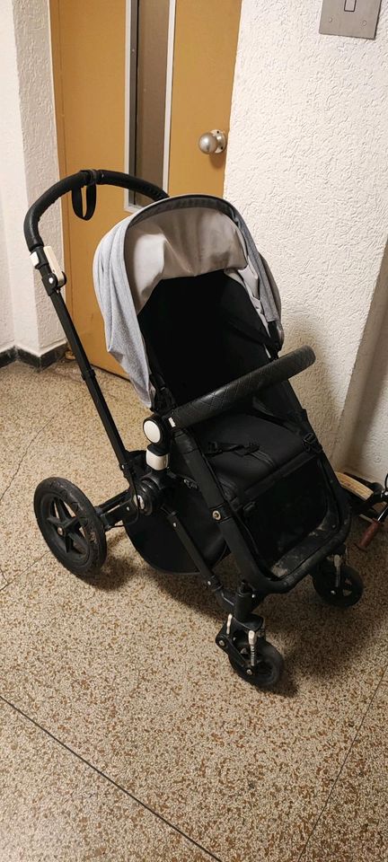 Bugaboo Cameleon Kinderwagen mit Zubehör in Bochum