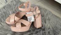 H&M Sandaletten rosé / rosa NEU mit Etikett, Gr. 38, Absatz Nordrhein-Westfalen - Geseke Vorschau