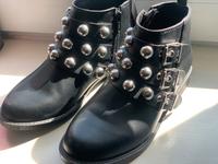 Damen Boots mit Silber Details Größe 37 H&M divided neu Niedersachsen - Stuhr Vorschau