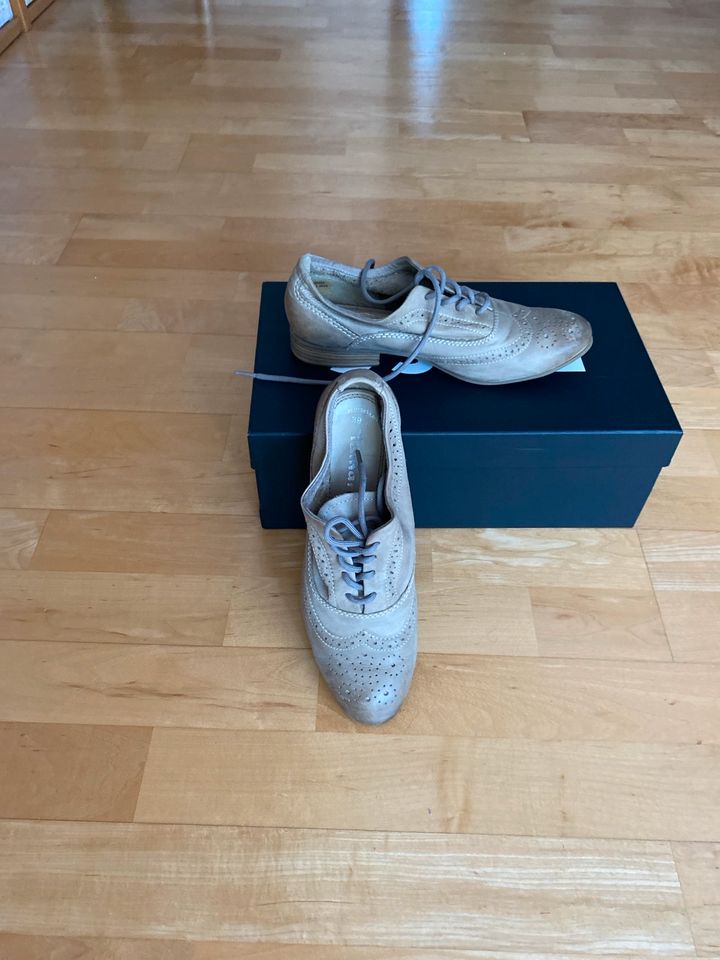 TAMARIS Halbschuhe hellbeige echtes Leder Gr.39 bis 39,5 in Bühl