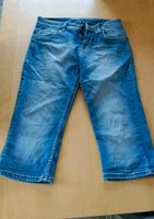 Capri 3/4 Jeans S. Oliver Größe 36 blau neuwertig Hessen - Reinhardshagen Vorschau