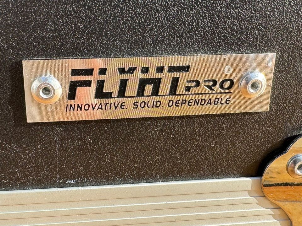 FLYHT Pro Turntable Plattenspieler Flightcase Transportkiste in Nieder-Olm