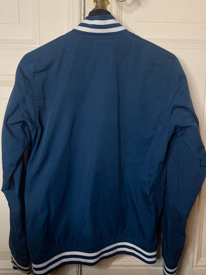 Carhartt Jacke Fan Jacket Harrington blau Größe S in Kiel