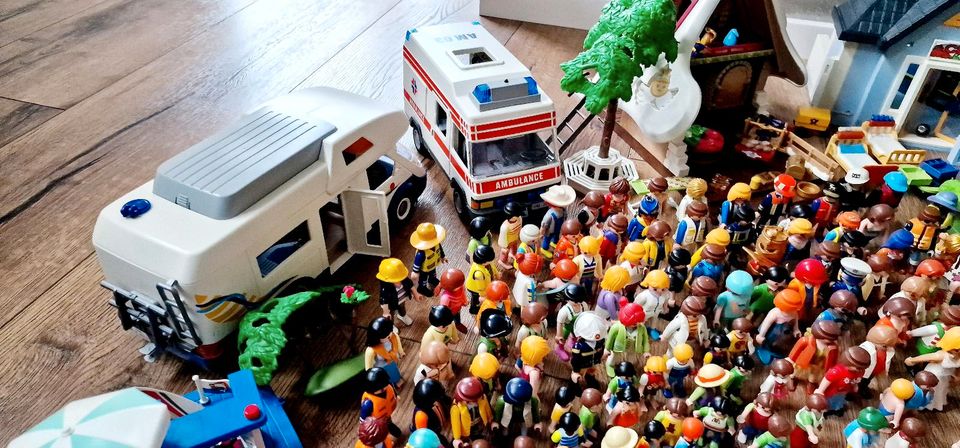 Playmobil XXL Set, weit über 1000 teile, min 12 Sets in Rülzheim