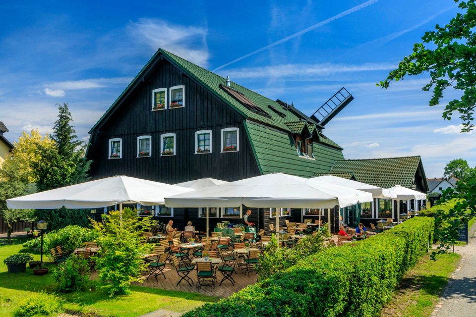 Wir stellen ein: Stationskellner/ übertariflicher Saisonzuschlag in Burg (Spreewald)