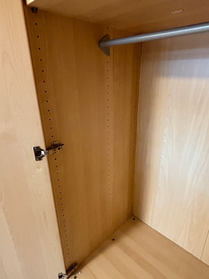 Ikea Pax Schrank 1,00x 2,36 in Müllheim