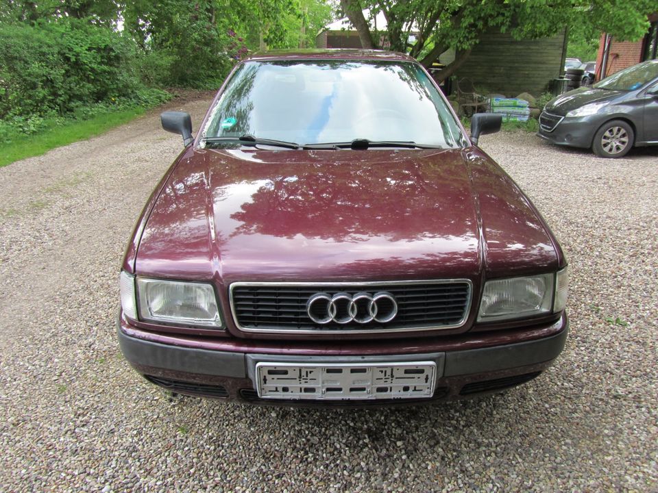 Audi 80 B4 Limousine 2,0 L fast 30 Jahre alt in Nortorf