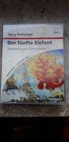 Terry Prachett- Der fünfte Elefant- 2 MCs- Dirk Bach- gebraucht Nordrhein-Westfalen - Bedburg-Hau Vorschau