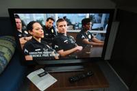 Panasonic FERNSEHER 32 Zoll *76x48 cm auf Stand-Fuß *funktionstüc Nordrhein-Westfalen - Pulheim Vorschau