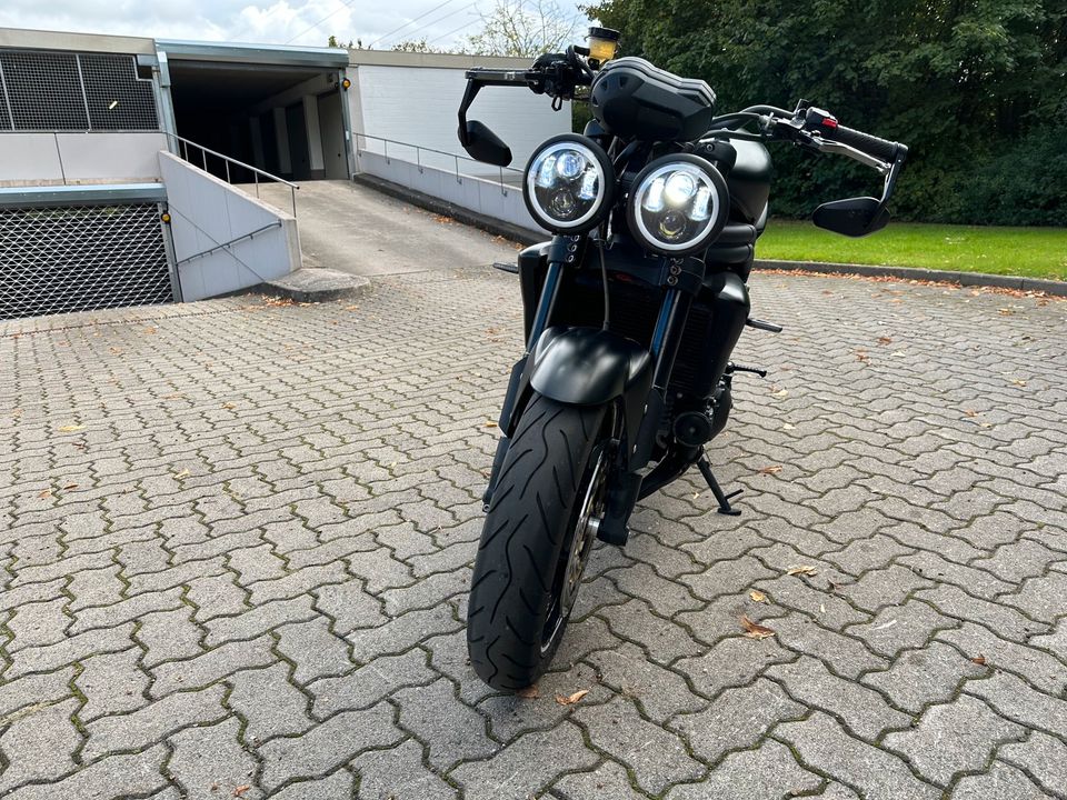 Triumph Speed Triple 1050 * BJ2009 * 515NJ * 13900km in Salzgitter