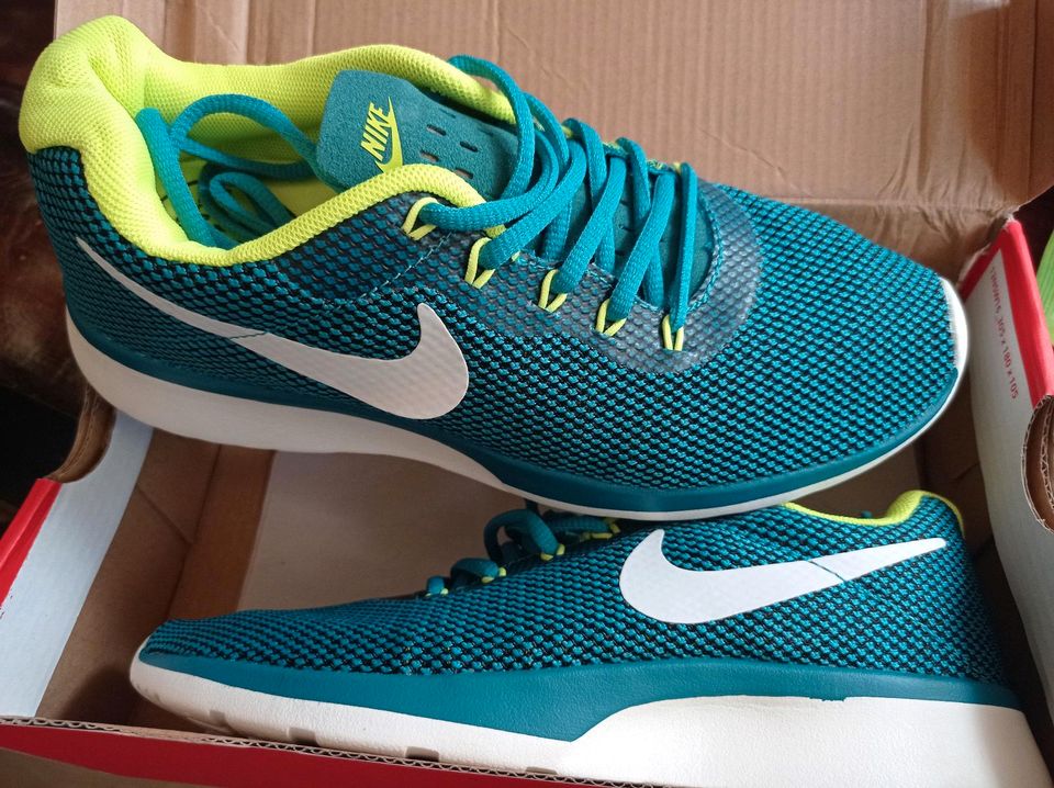 Nike tanjun cheap damen grün