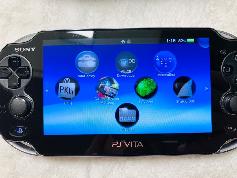 PSP Vita Schwarz Jailbreak 128GB+8GB *GUTER ZUSTAND* in Dinslaken